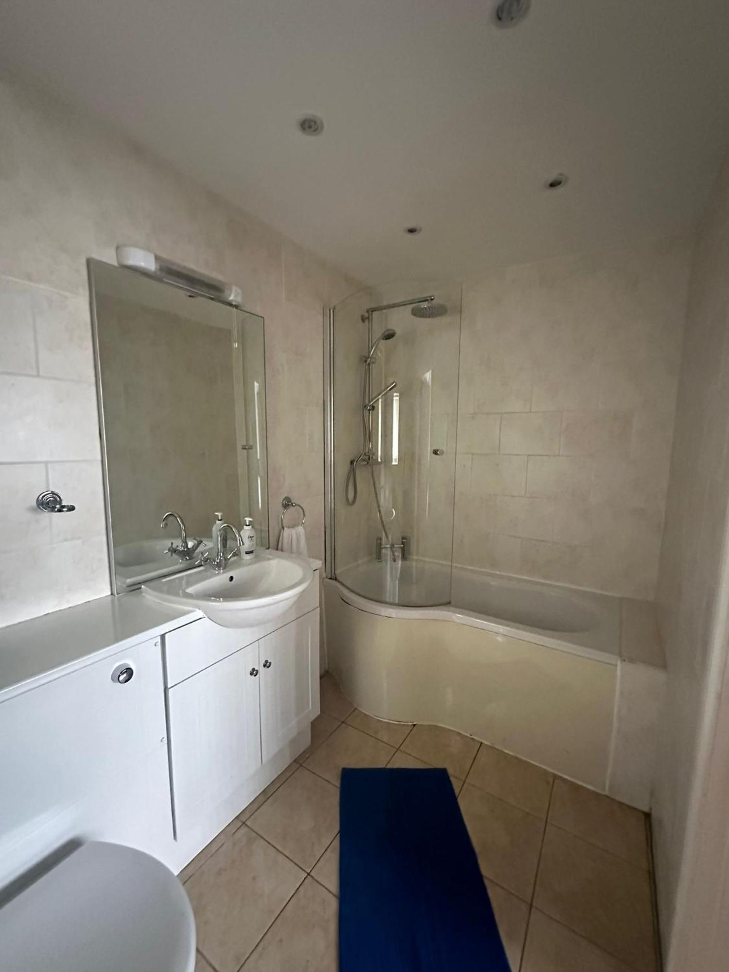 3 Luxury En-Suite Bedrooms Cardiff Luaran gambar