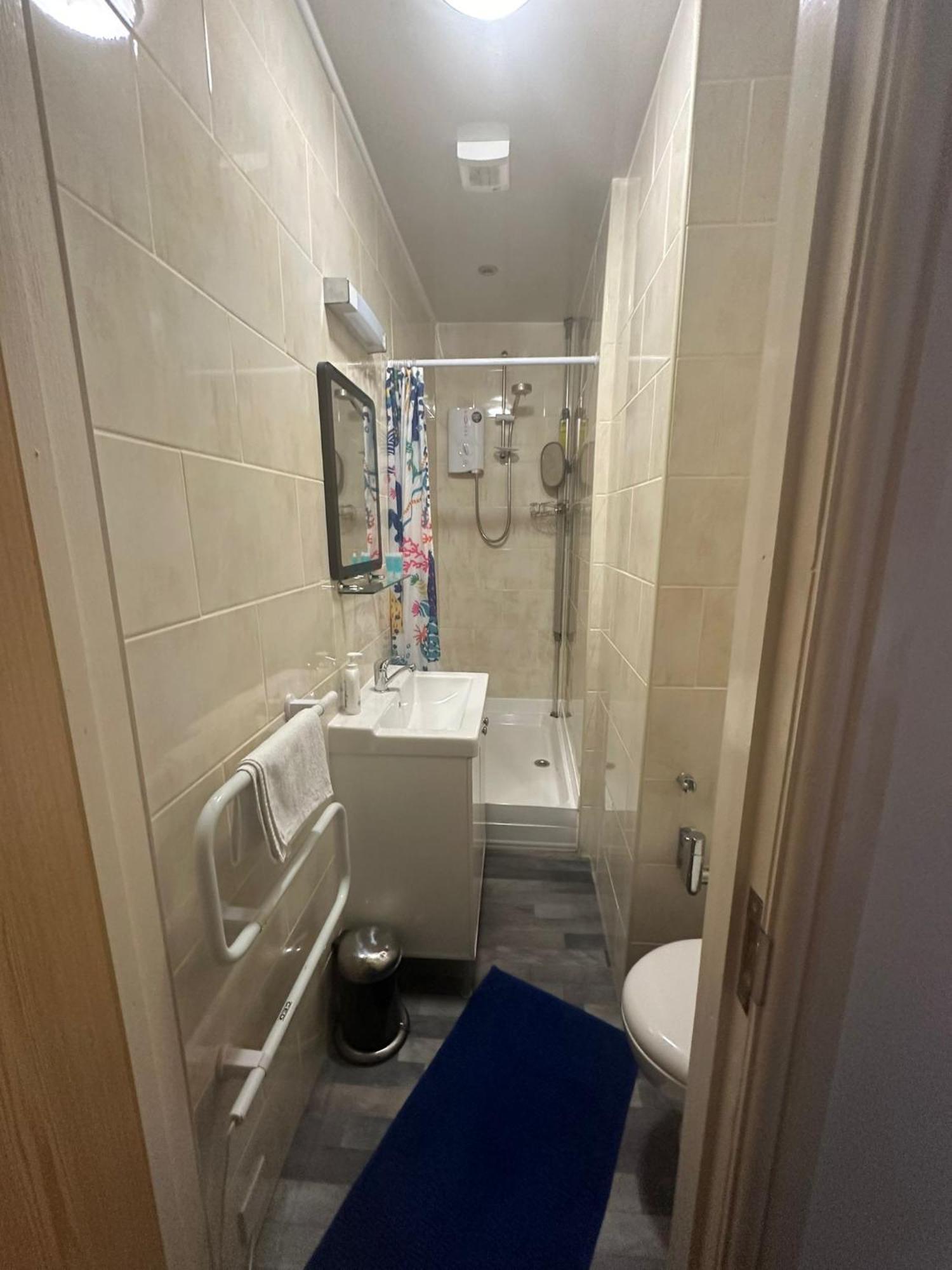 3 Luxury En-Suite Bedrooms Cardiff Luaran gambar