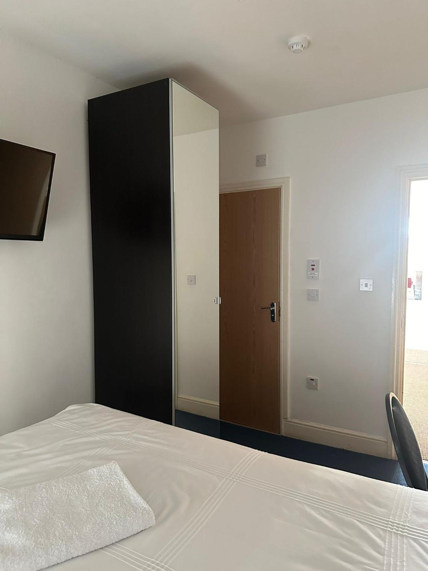 3 Luxury En-Suite Bedrooms Cardiff Luaran gambar
