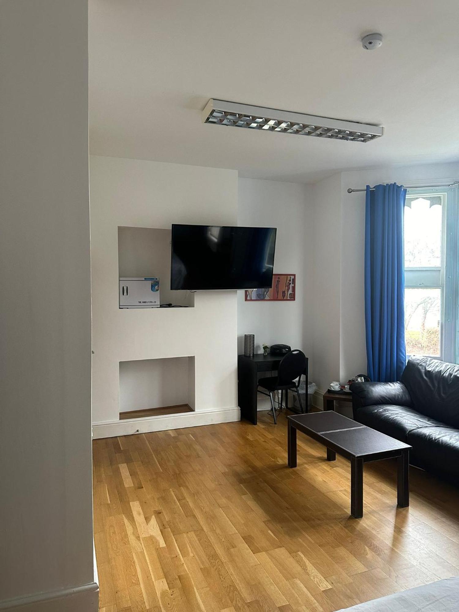 3 Luxury En-Suite Bedrooms Cardiff Luaran gambar